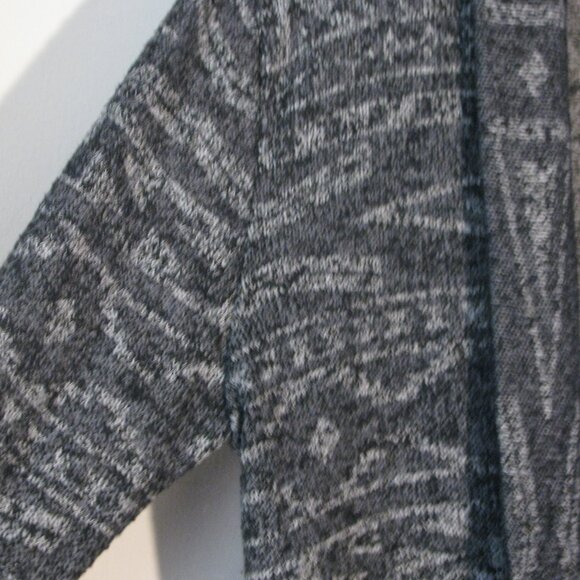 * Aeropostale Long Cardigan XS Gray Black Tribal Print Lightweight Stretch - Picture 3 of 4